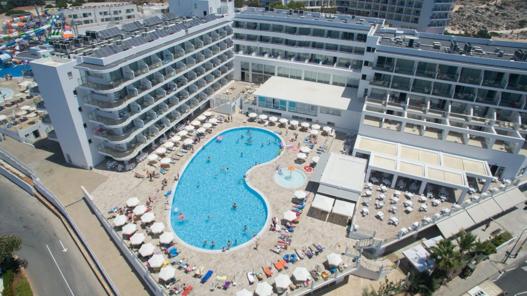 Tofinis Hotel