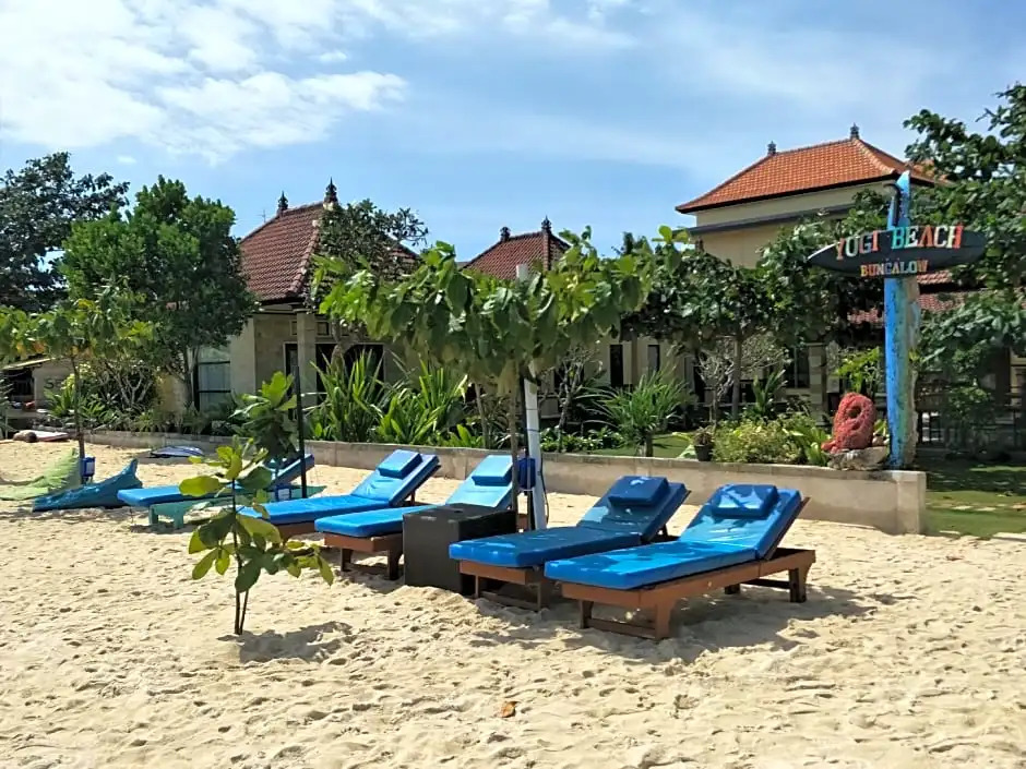Yogi Beach Bungalow & Restaurant Lembongan
