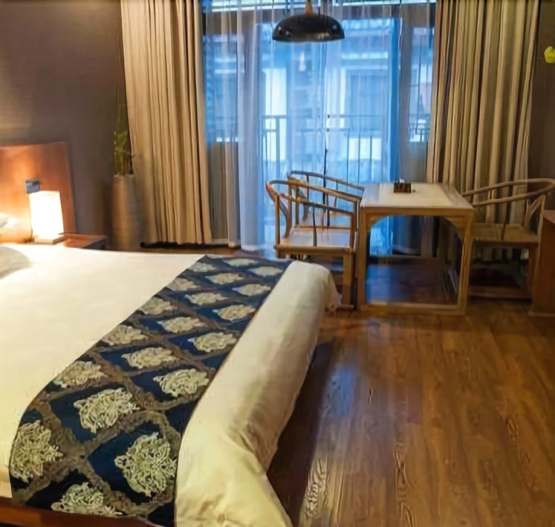 Nv'ercheng Art Hotel