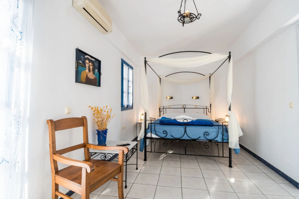 Irigeneia Hotel