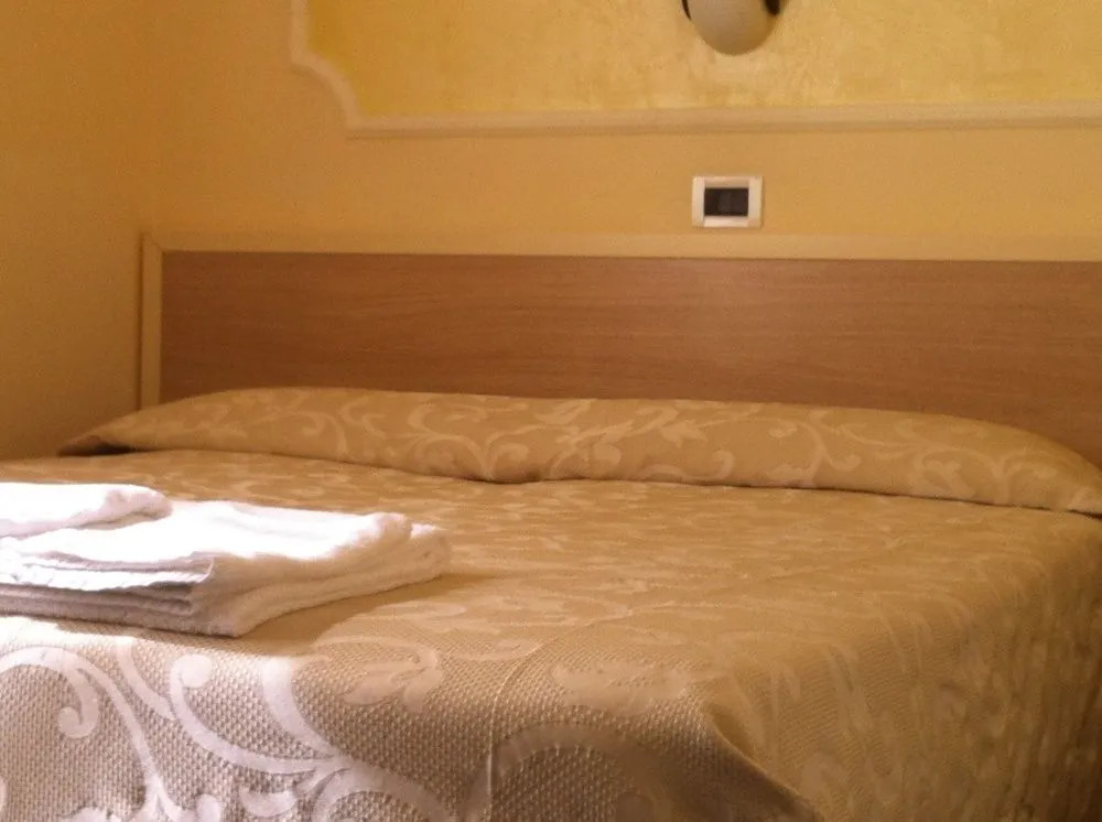 Hotel Orly