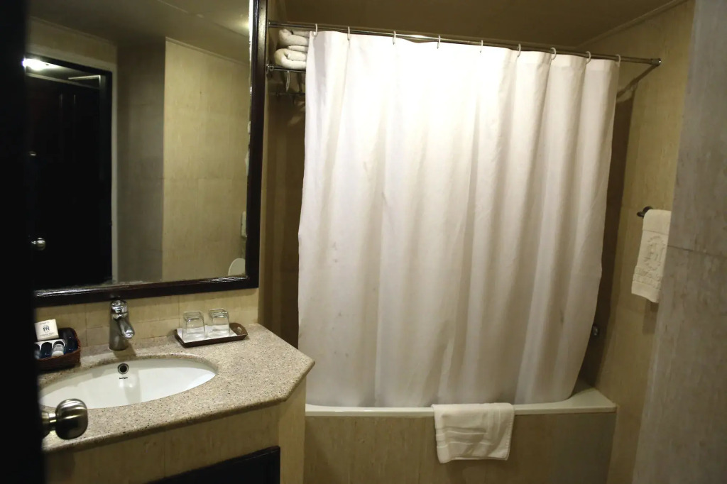 Hill View Hotel