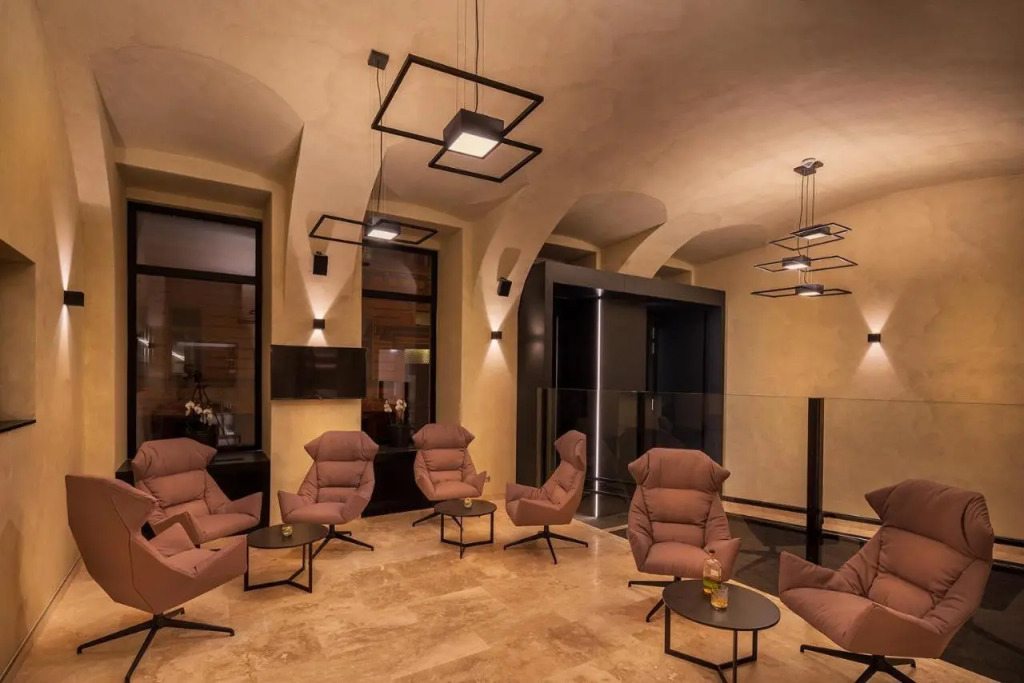 Hotel CUBE Prague