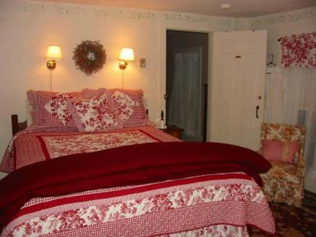 Royalsborough Inn at the Bagley House