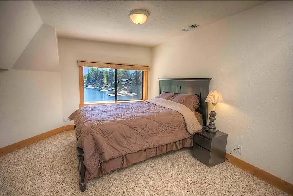 569 Lucerne 4 Bedroom Home by RedAwning