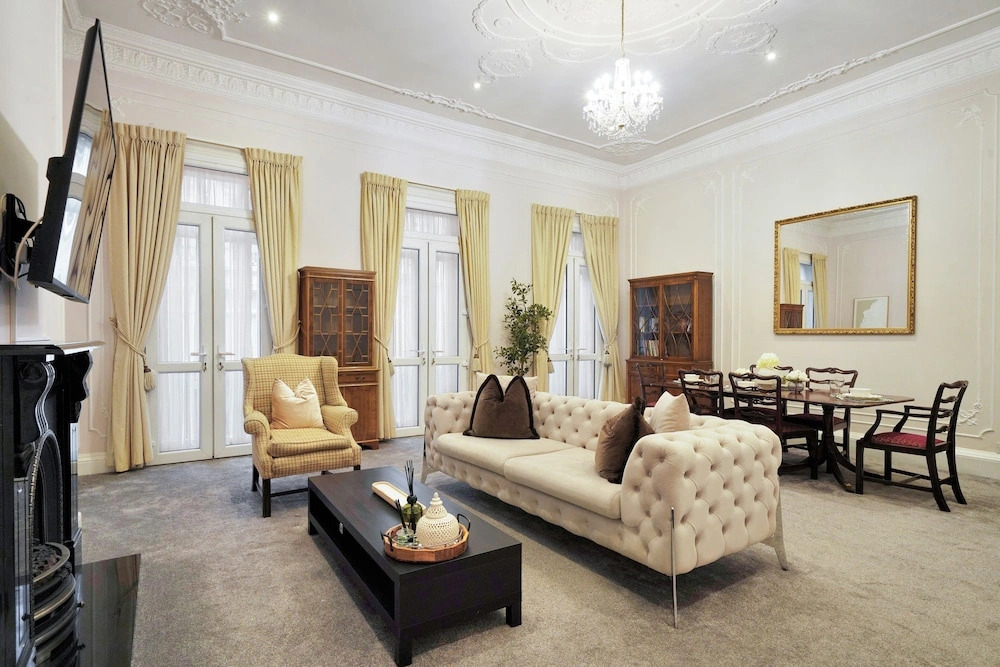 Hertford Flat 6