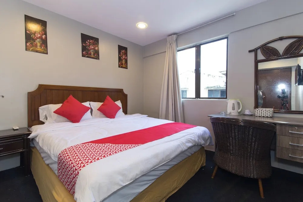 OYO 90693 Sri Rampai Hotel