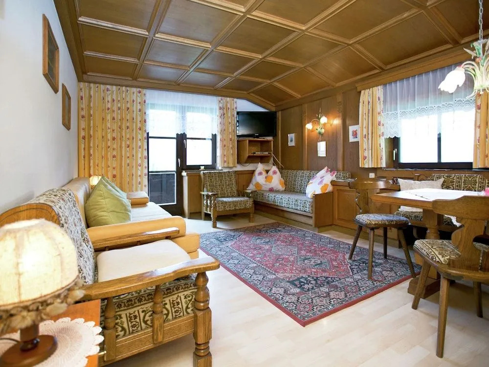 Chalet Madreit