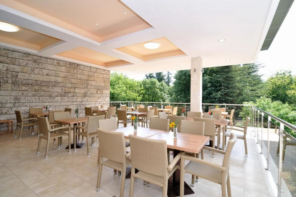 Hotel Compass