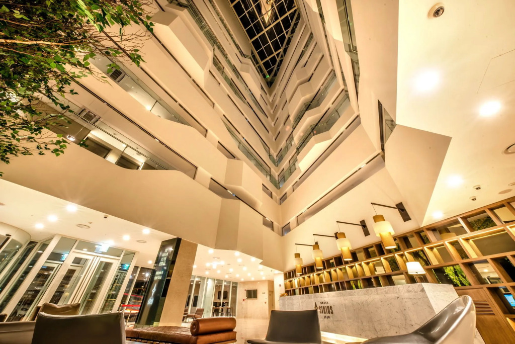 Hotel Sirius
