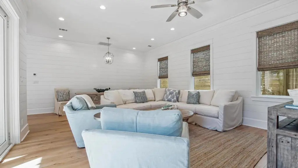 30A Luxury Beach Home Beach Please, Private Heated Pool, 4 NEW Bikes, Walk to the Beach!