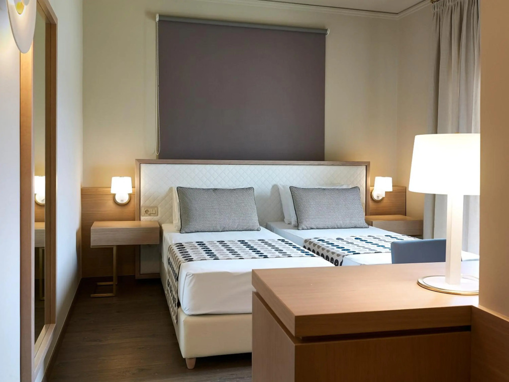 Irida Hotel