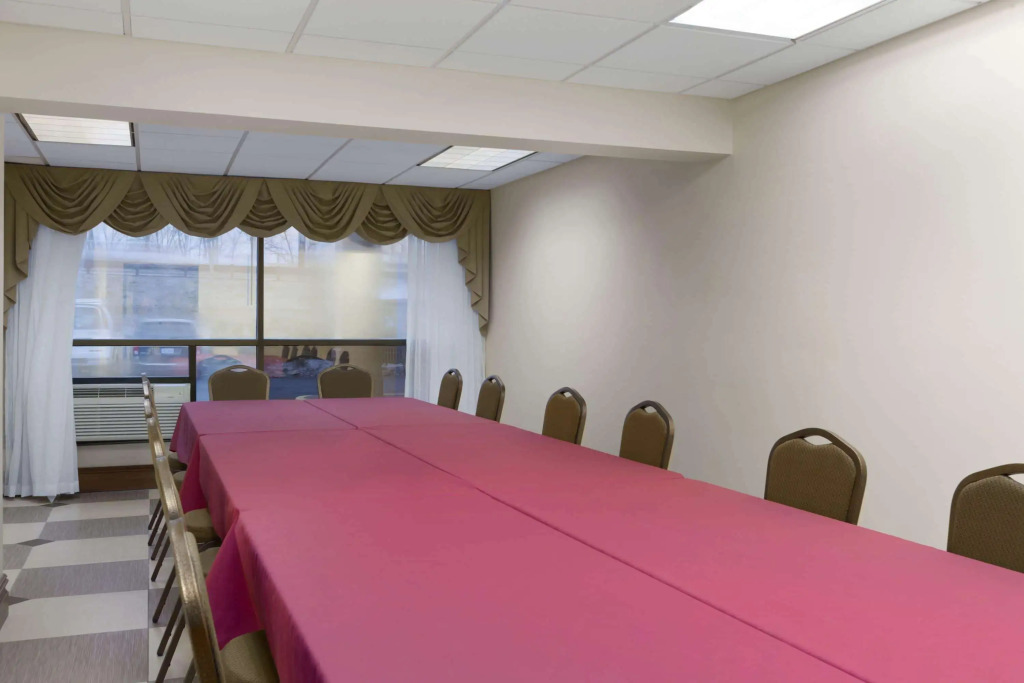 Ramada by Wyndham Rochelle Park Near Paramus
