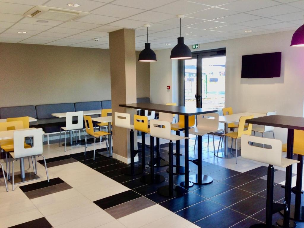 B&B HOTEL Laval Ouest