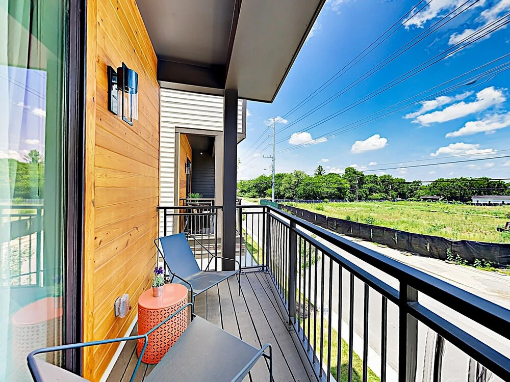 2519 Nashville (1655-163747) - 2 Br Apts