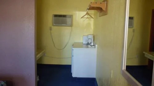 Eastwood Motel