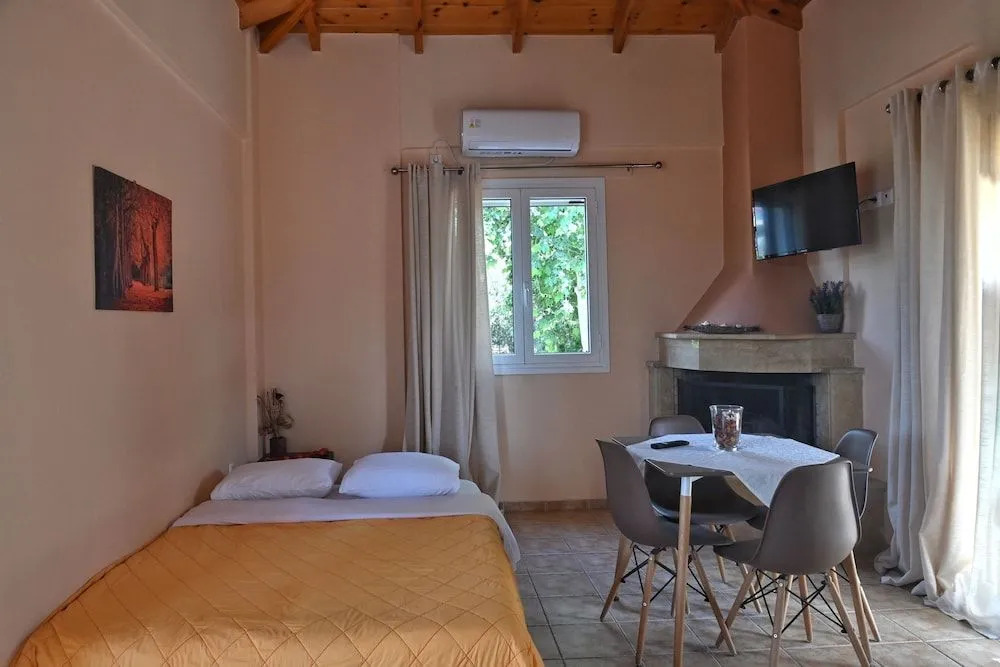 Lagouvardos Beach Apartments