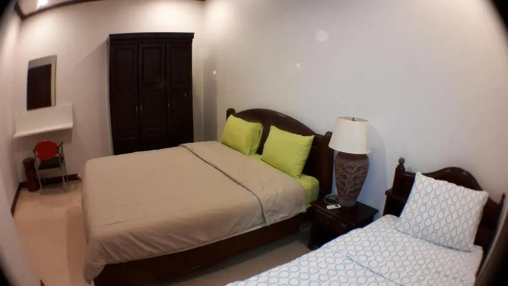Peony Villa, 3 Bedroom Beachfront Pool Villa