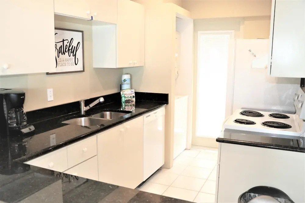 Jamaica Royale - T41 - 2 Br Condo