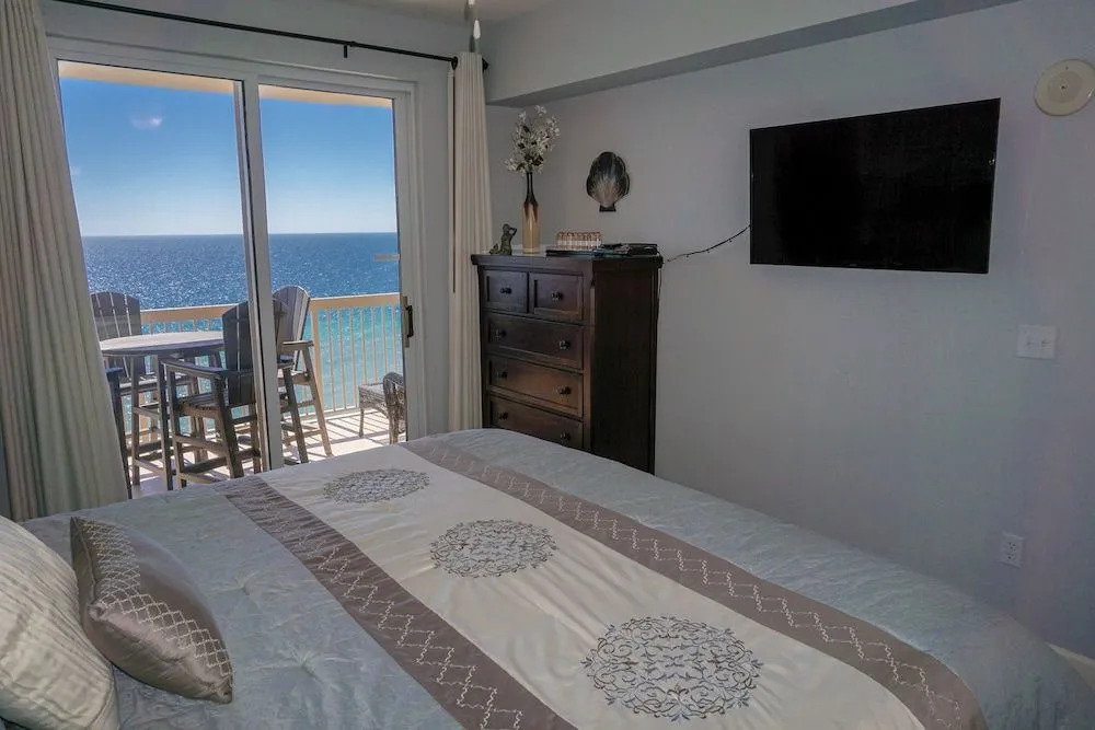 Sunrise Beach 1705 by RedAwning