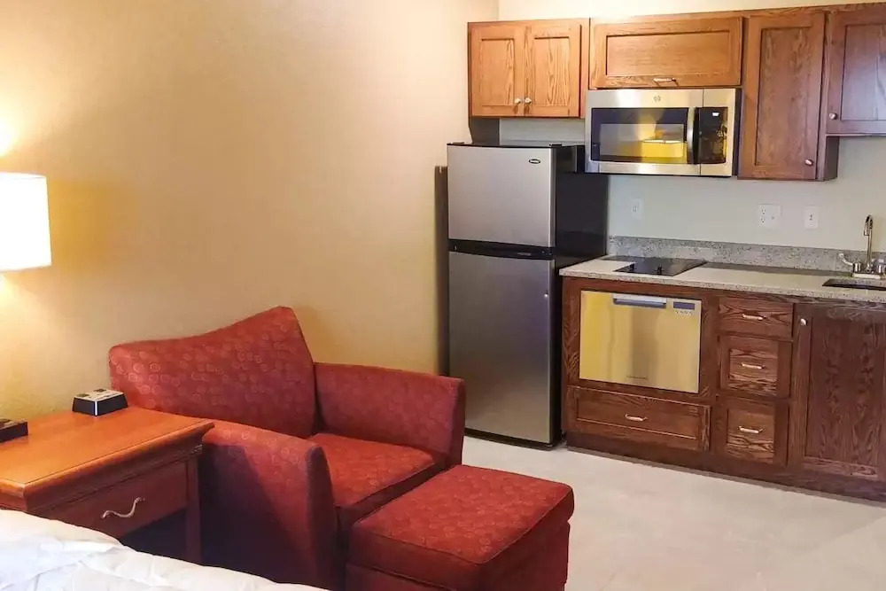 Quality Inn & Suites North