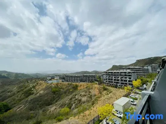 Residence with mountain villa (Beijing Gubei store)
