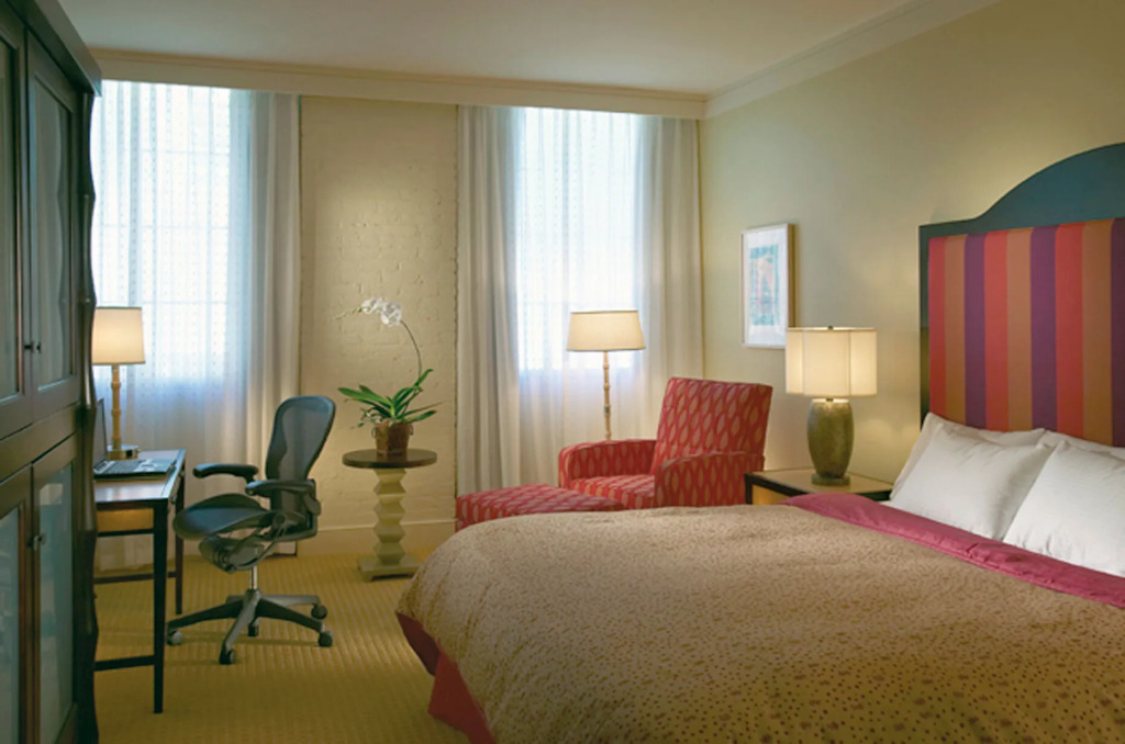 Renaissance New Orleans Pere Marquette French Quarter Area Hotel