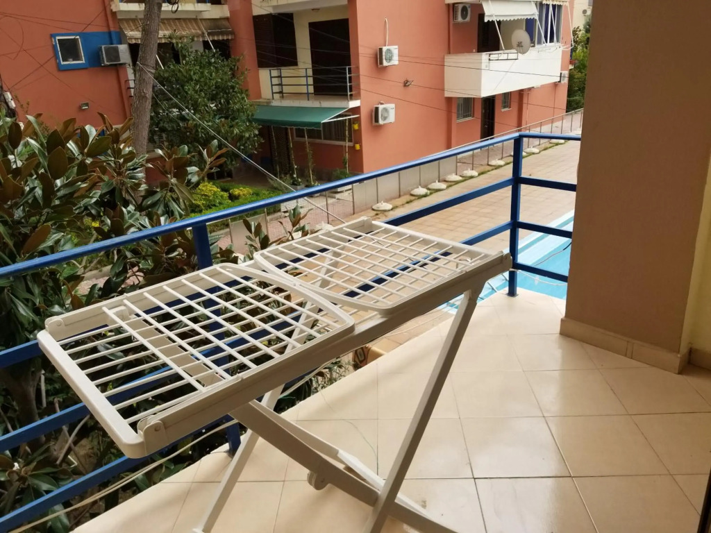 Apartament me qera