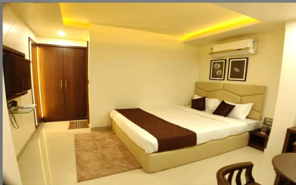 Hotel Jalsa Bhopal