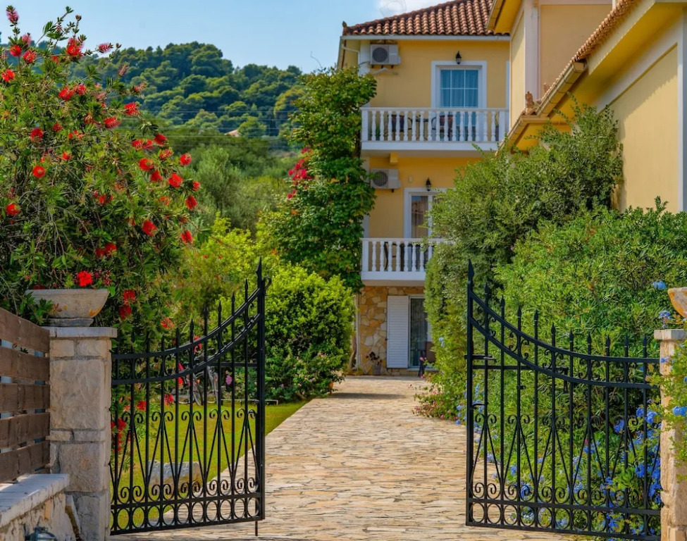 Villa Dionysios