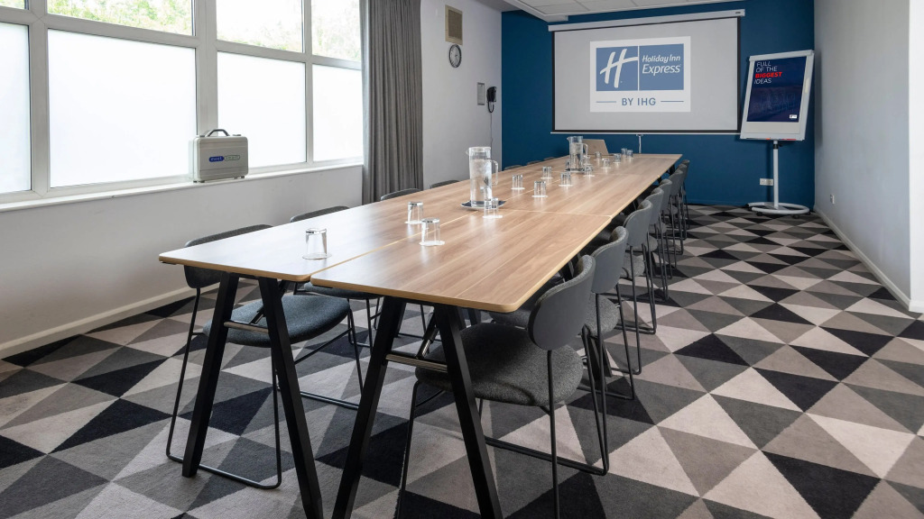 Holiday Inn Express Burton Upon Trent by IHG