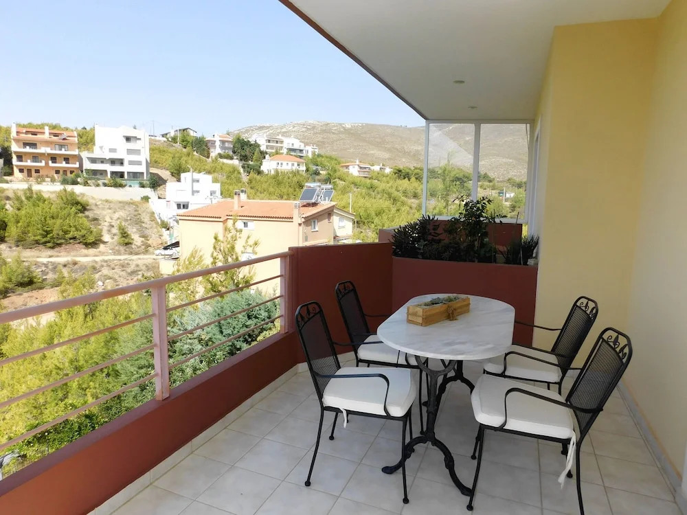 Helen's Villa