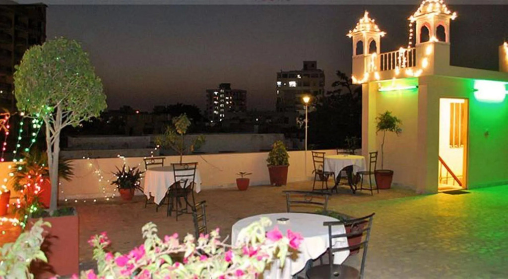 Hotel Bani Park Palace