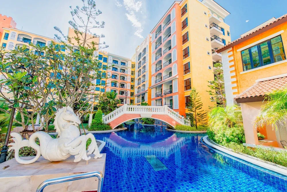 Venetian Resort Pattaya - Quiet Oasis - Huge Waterpark, Gym, Sauna & Kids Playground