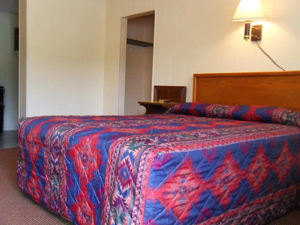 Acorn Motel