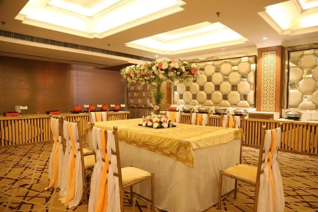 Dee Marks Airport Hotel & Resorts