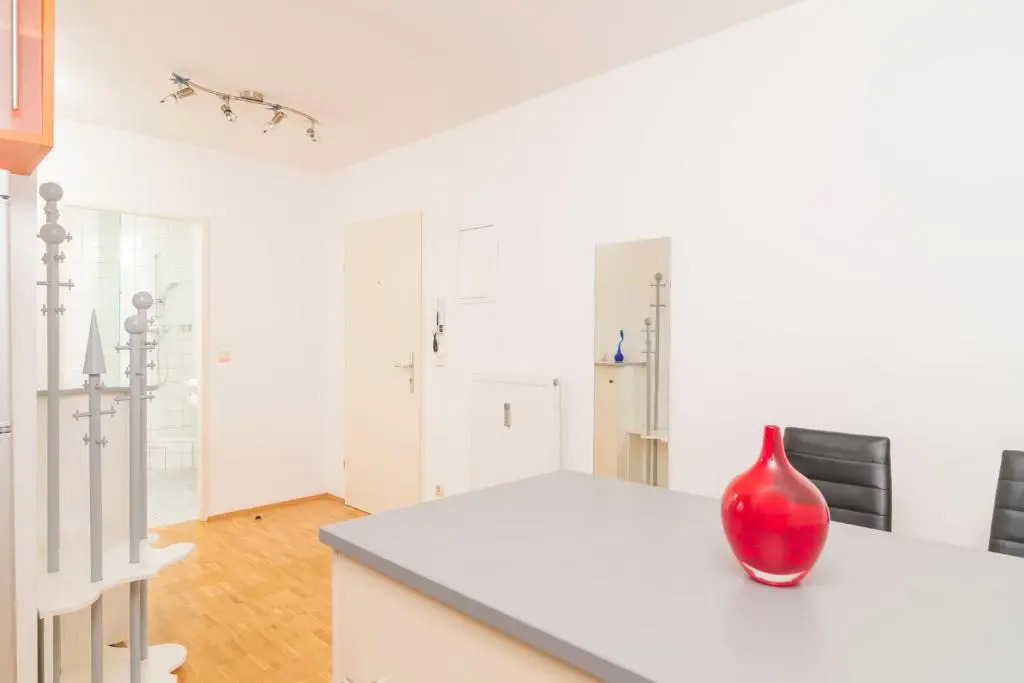 Schlossberg Suite by ichbucheAT