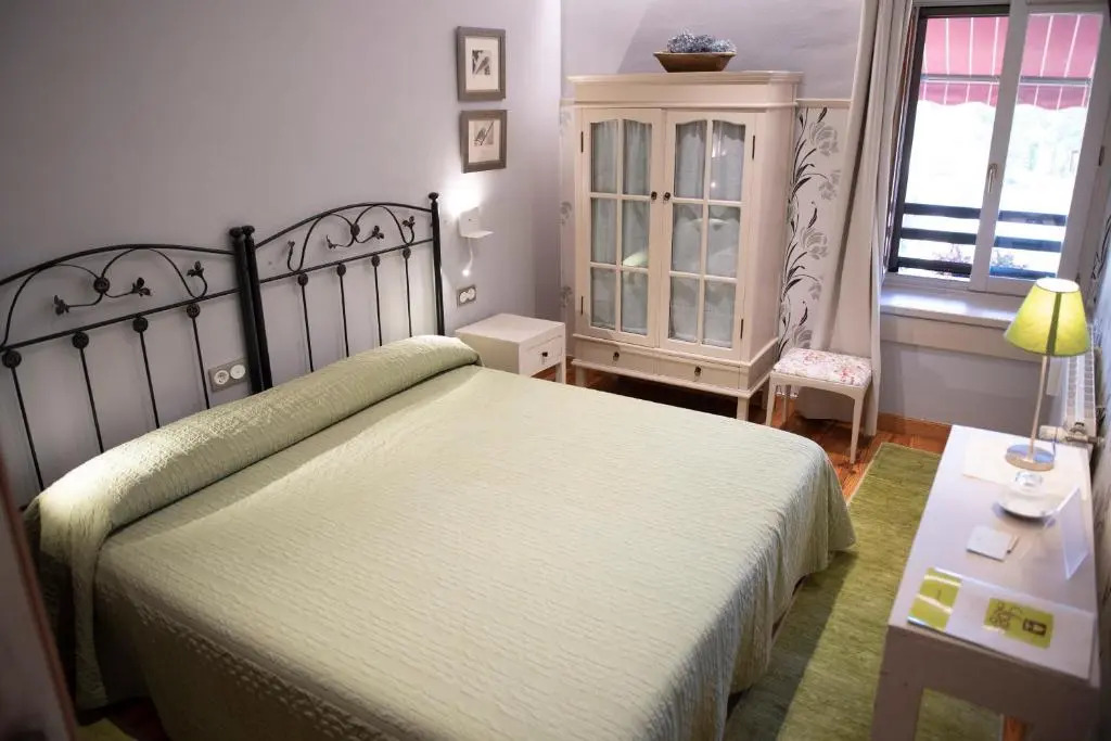 Hostal Rural Txapi Txuri Logis Hotels