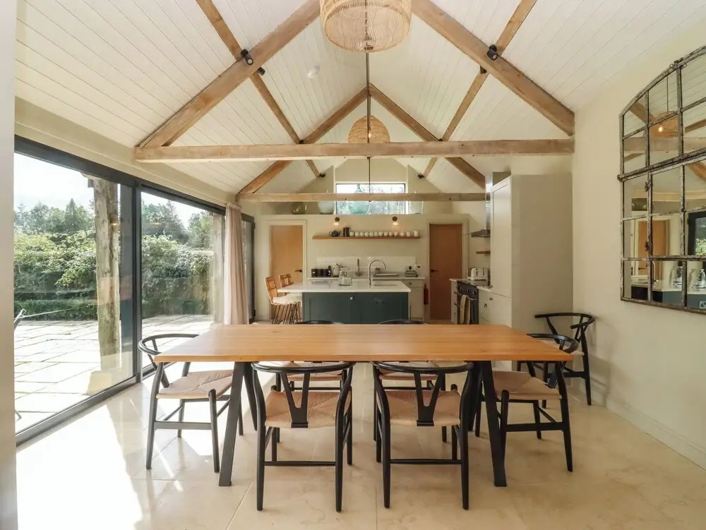 Hawthorn Barn