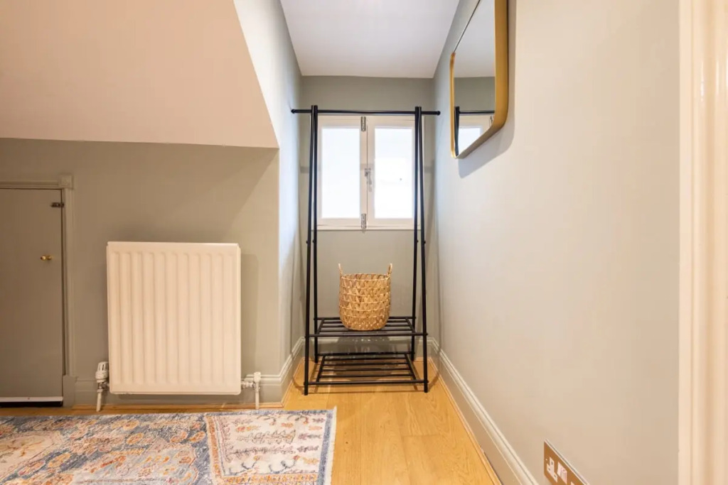 The Maida Vale Maison - 4BDR Maisonette Flat