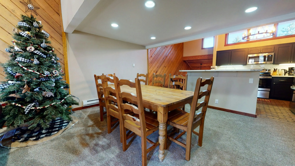 Snowcreek III #415 Condo