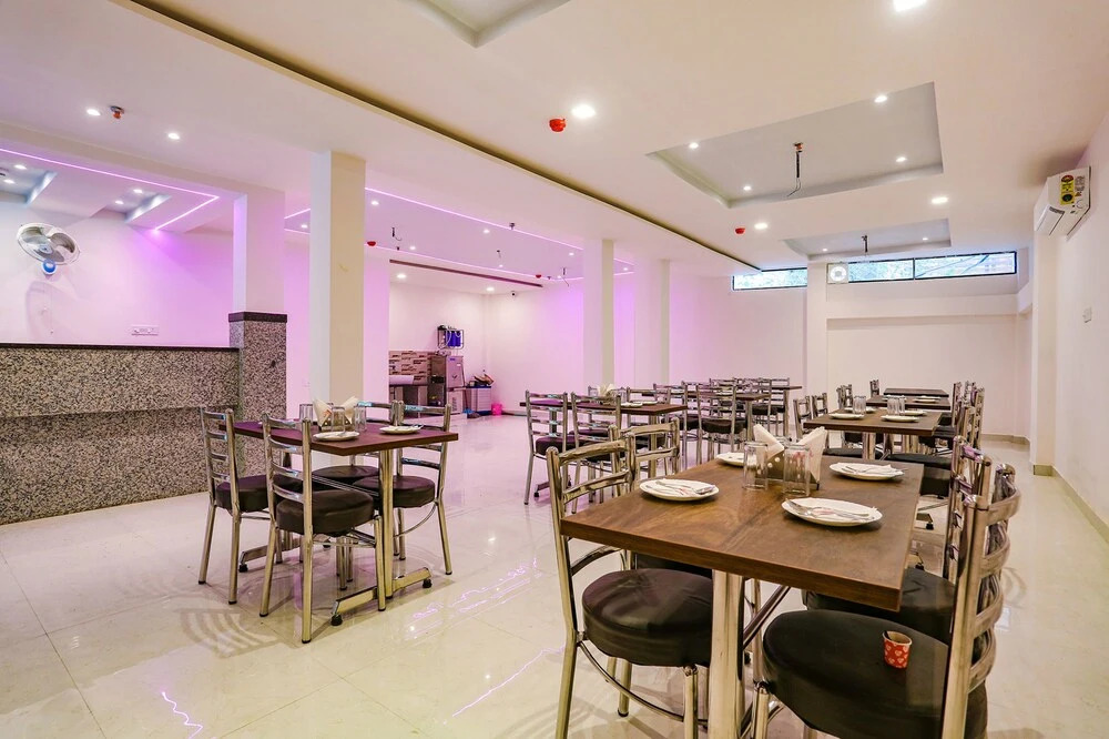Fabhotel Relax Inn I