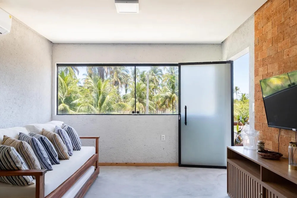 Casa com Piscina e Churrasqueira 5 min da Praia