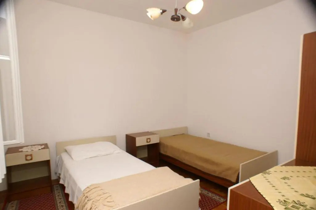 Apartments by the sea Vrgada, Biograd - 4206