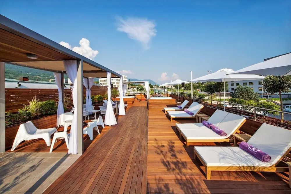 Perla, Resort & Entertainment