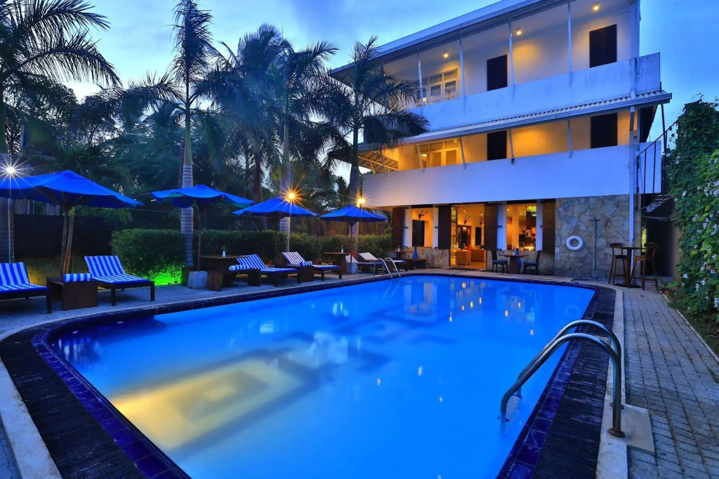 St.Lachlan Hotel & Suites