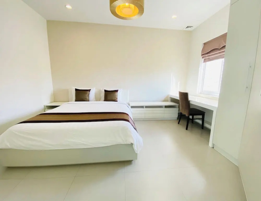 GLENWOOD APARTMENT
