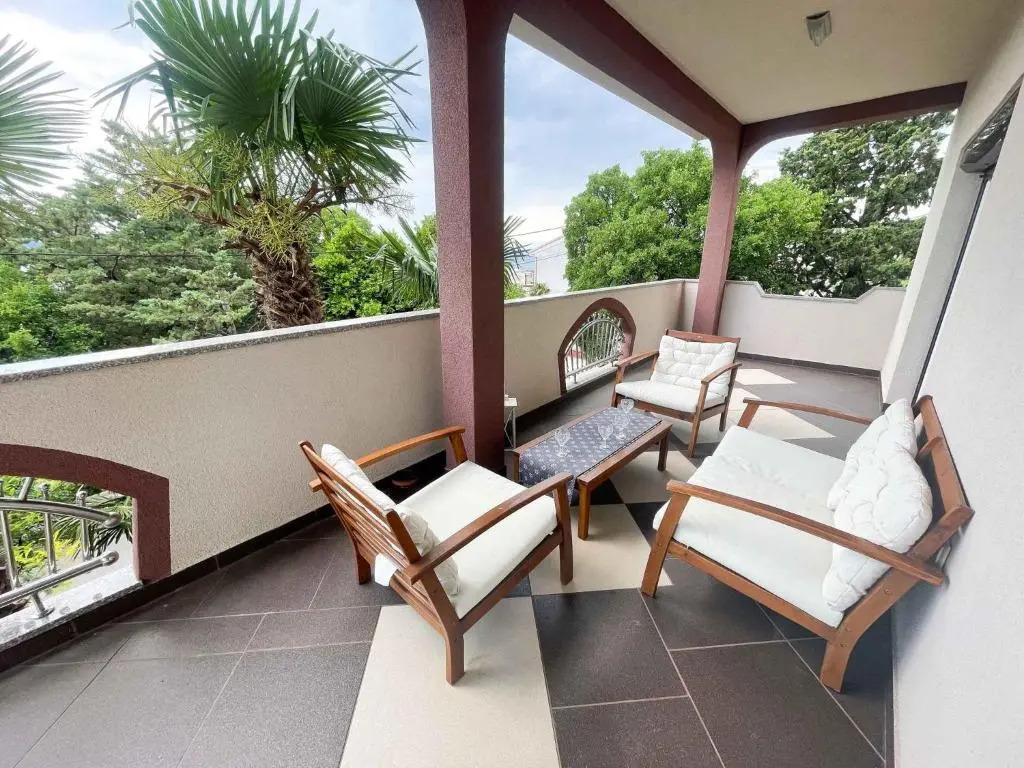 Apartment in Crikvenica 42248