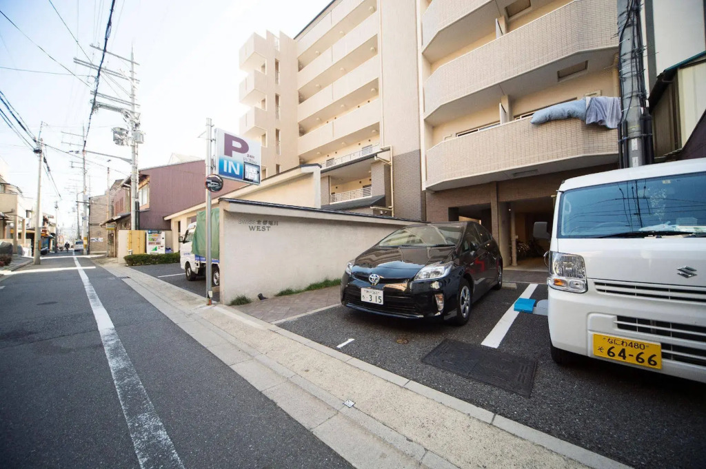 Swiss Kyoto Horikawa West Guesthouse
