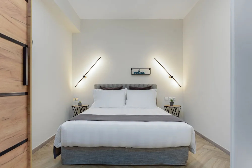Acropolis Premium Residence